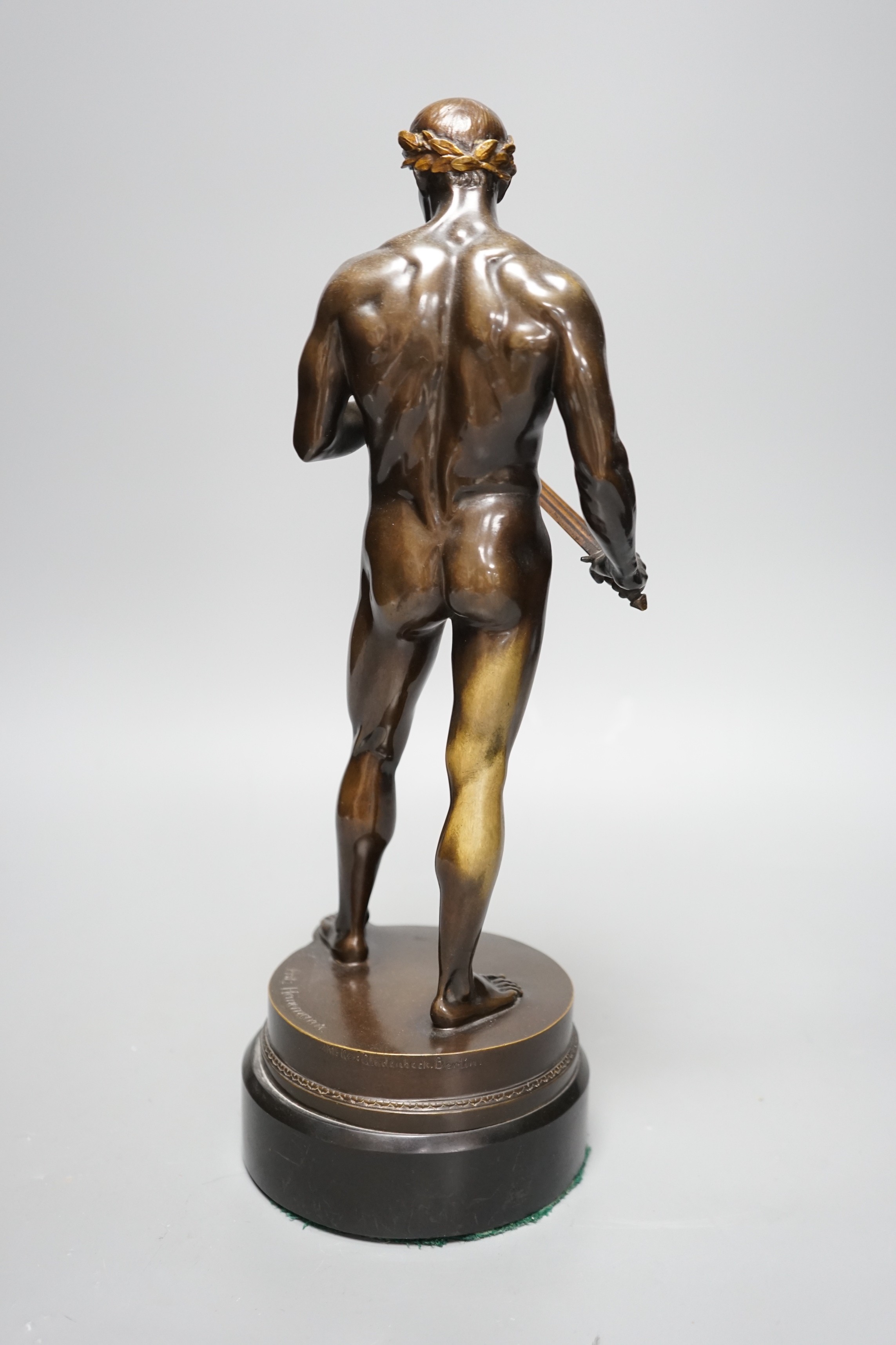 Fritz Heinemann (1864-1932), bronze study of a Roman warrior, 36cm